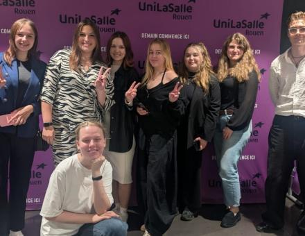 10 Ukrainian students welcomed to UniLaSalle Rouen thanks to the Crédit Agricole Foundation